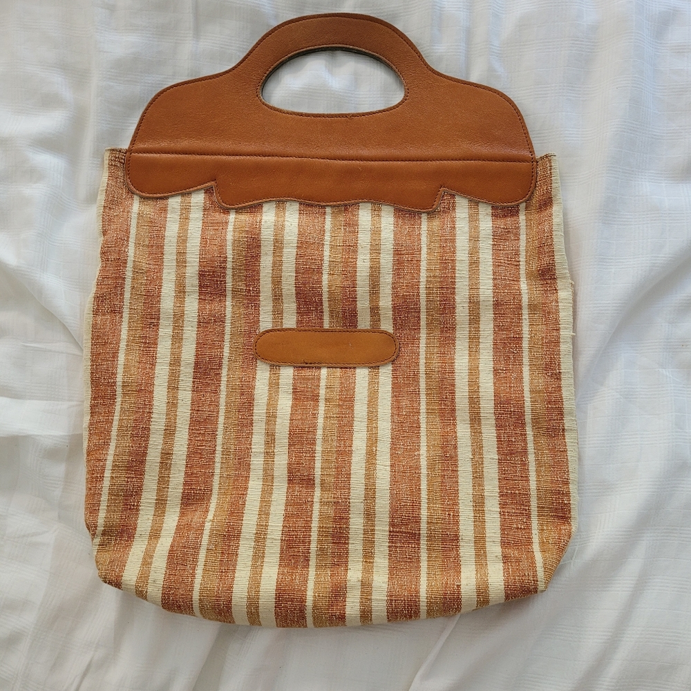 Vintage leather detail hand bag
